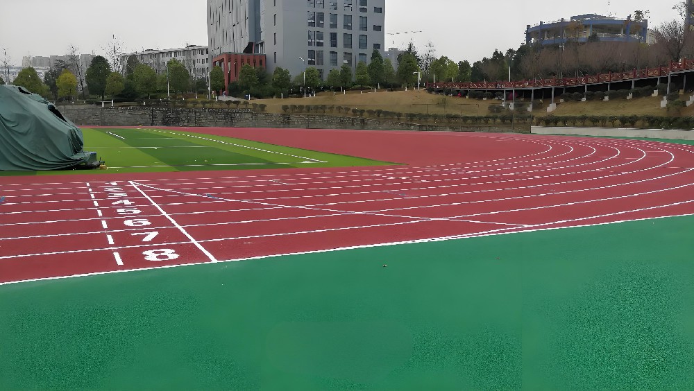 橡膠跑道施工